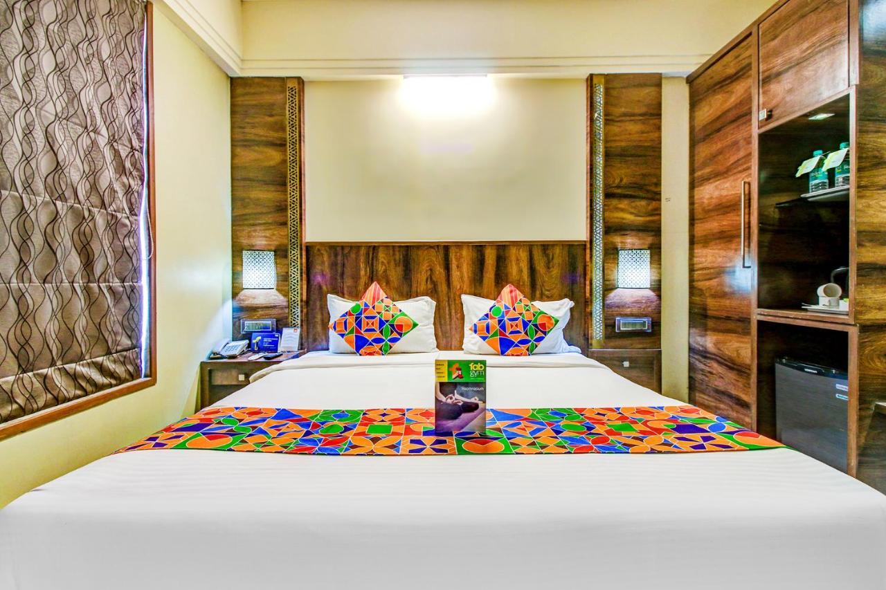 Hotel Crawford Inn Mumbai Exteriör bild