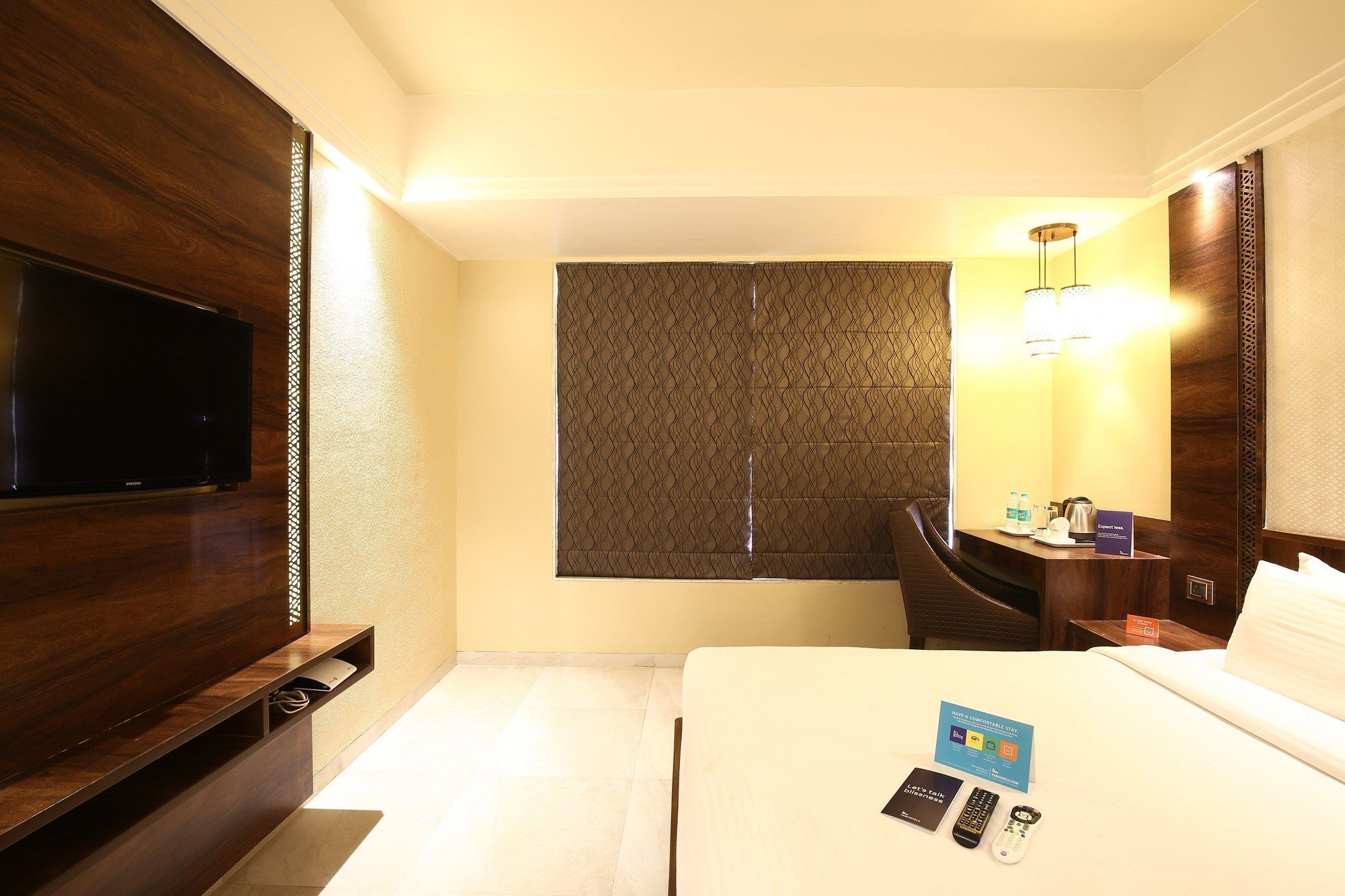 Hotel Crawford Inn Mumbai Exteriör bild
