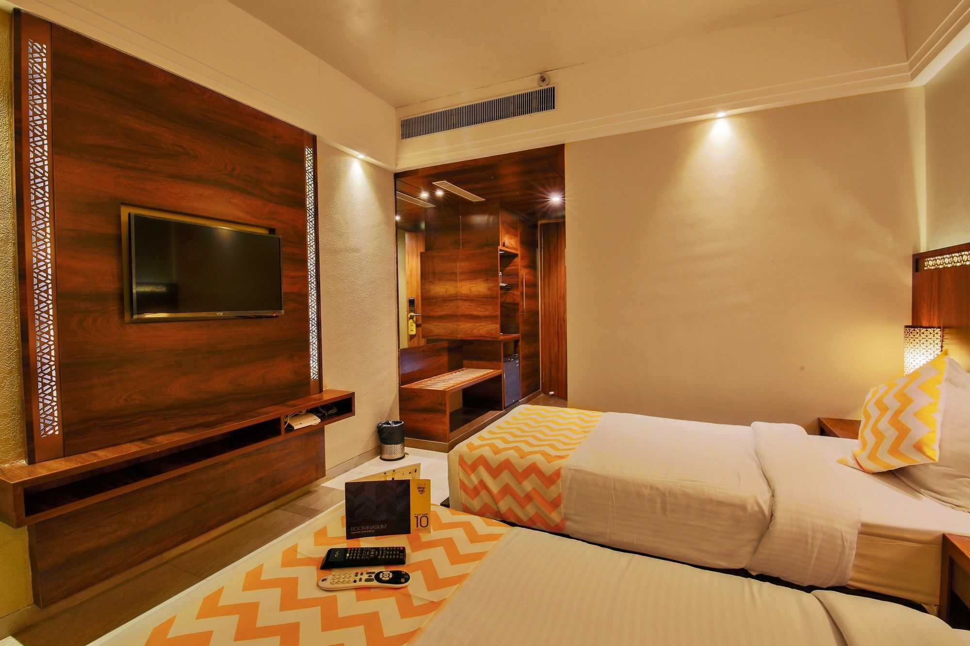 Hotel Crawford Inn Mumbai Exteriör bild